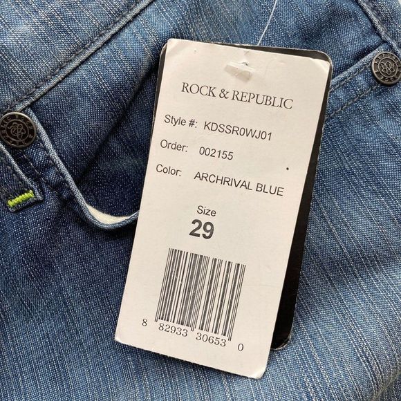 ROCK & REPUBLIC Flare Jeans NWT - Picture 8 of 8